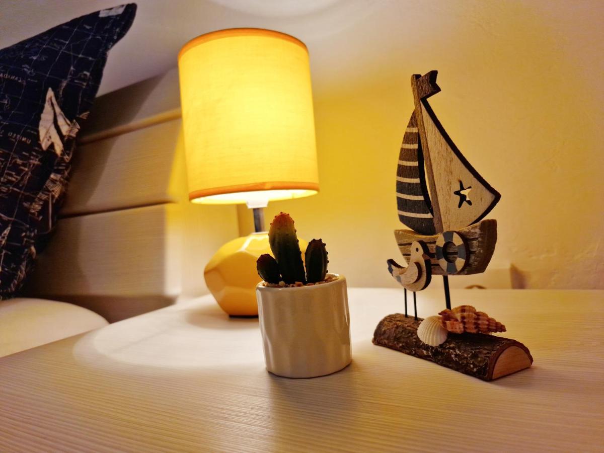 Pirates' Bay Apartment - Омиш Экстерьер фото